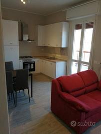 Brescia Bilocale arredato vicino stazione e centro