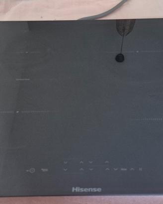 piano cottura induzione hisense mod I6433CB7