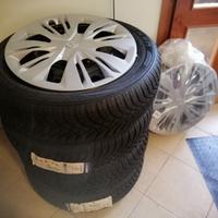 Gomme complete di cerchi in ferro copricerchio in 