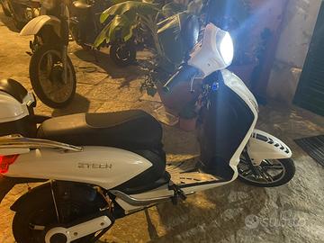Bici/scooter Elettrica Z-Tech ZT-09 (250W) - Nuovo