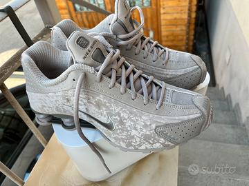 Nike Shox R4 Flat Pewter Floral