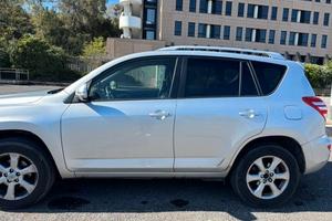 Toyota RAV4 2.2 D-4D 150 CV Cat Exclusive