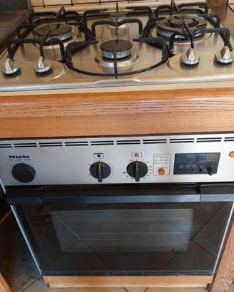 Blocco cucina Miele (Piano cottura + Forno)