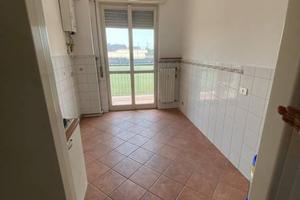 Appartamento di 90 m² con 3 locali e box auto a Mi