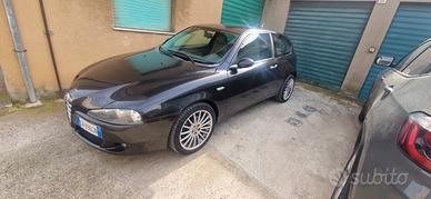 Alfa 147  JTD 1900 16 valvole 