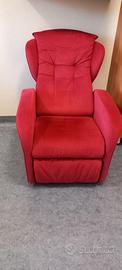 poltrona con alzata assistita