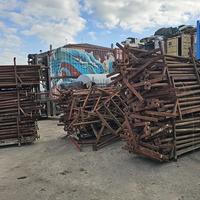 Puntelli/croci per armature pergetto calcestruzzo