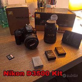 Macchina fotografica Nikon D3500 con 2 obiettivi