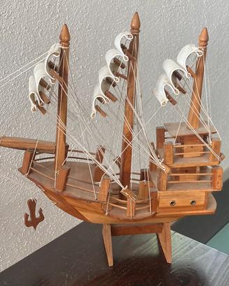 Veliero in legno