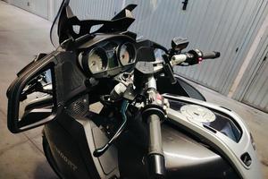 BMW r1200 RT 2011 series - touring  3 pack