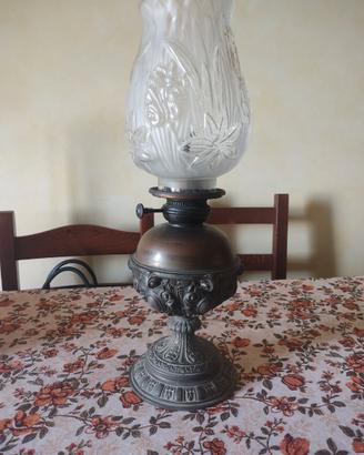 LAMPAA A OLIO IN OTTONE