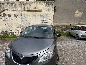Lancia ypsilon 1200 benzina km80000