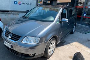 Volkswagen Touran 2.0 TDI Highline