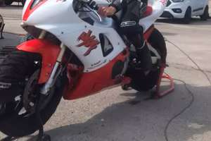 Yamaha yzf r1- yz400- wr426 supermotard