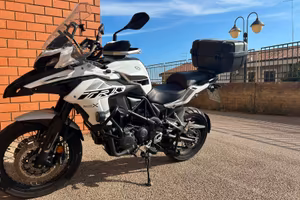 Benelli trk 502 x