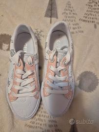 scarpe guess