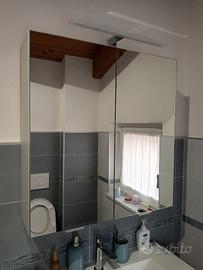 Pensile bagno con specchio