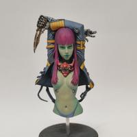 busto cyberpunk girl miniatura  dipinta a mano 