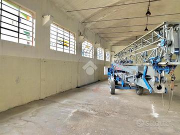 CAPANNONE A NAVE