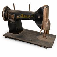 Macchina da Cucire Vintage ZEUS RS 31 – Originale