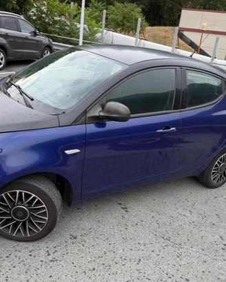 Lancia Ypsilon MomoDesign