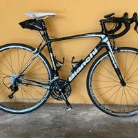 bicicletta stradale Bianchi Intenso