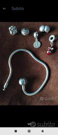 Bracciale Pandora Moments donna + 5 Charm 5