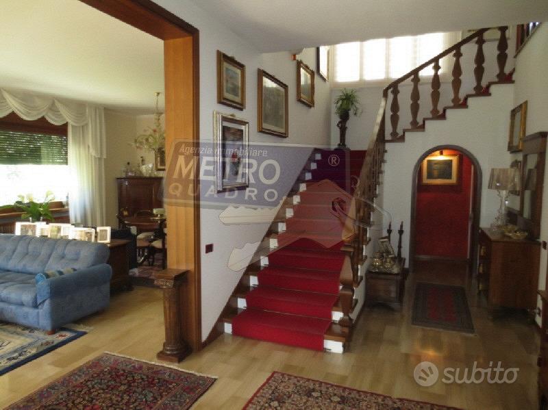 Rif.R/4470| casa ind. thiene - Vista 2