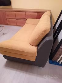 Divano  2/3 posti