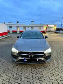 Mercedes Benz CLA250e