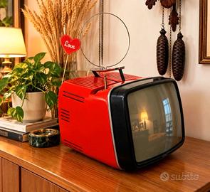 Brionvega Algol 11 rosso – TV vintage Zanuso & Sap