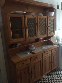 Credenze mobili cucina e tacolo con 6 sedie