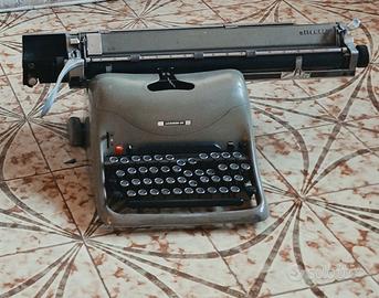 Macchina da scrivere Olivetti