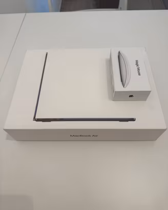 Apple macbook air M2 + magic mouse