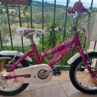 Bicicletta con rotelle 