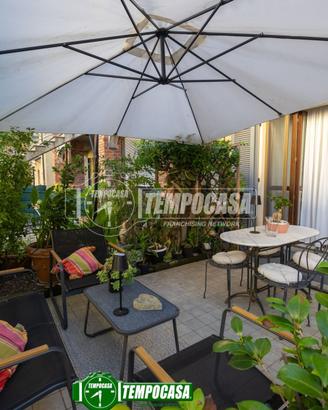 MONOLOCALE CON TAVERNA, GIARDINO, BOX DOPPIO E CAN