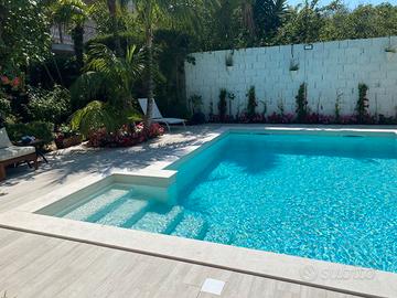 BORDO PISCINA IN PIETRA ANTISCIVOLO 