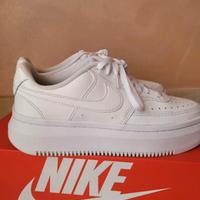 Scarpe Nike Court