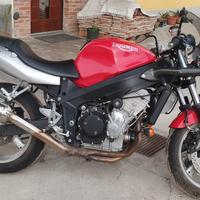 Triumph TT600 del 2002