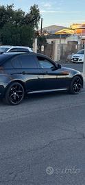 4 cerchi 19” con GOMME COMPRESE