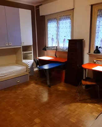 Ampia Stanza singola libera in appartam condiviso