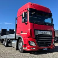 Daf xf440 3assi con pianale nuovo 7,80 m con rampe