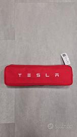 Kit di emergenza stradale Tesla Originale