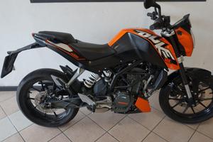 KTM 125 Duke 4T