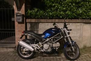 Ducati monster 750