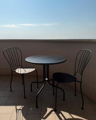 Tavolo e sedia ikea esterno