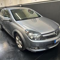 Opel Astra GTC 1.6 16V Twinport 3 porte Sport