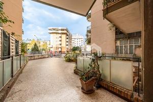 4 vani 150 mq con Terrazzo, Box e Posto Auto