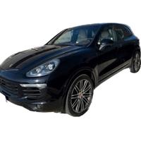 Porsche cayenne platinum edition