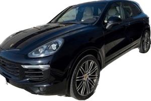 Porsche cayenne platinum edition